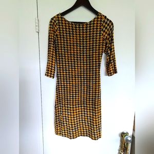 Retro houndstooth yellow dress